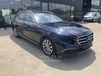 Damaged car Mercedes E-klasse 200 D 2019/11