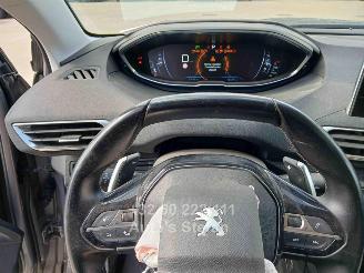 Peugeot 5008 ALLURE picture 8
