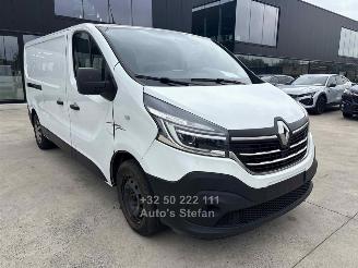 Damaged car Renault Trafic GRAND CONFORT 2020/6