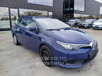 Coche accidentado Toyota Auris TOURING SPORTS ACTIVE 2017/7