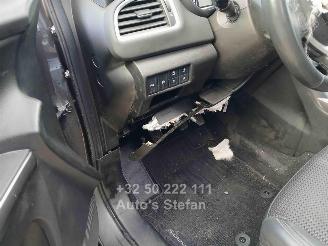 Suzuki SX4 S-CROSS picture 12