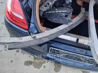 Porsche Panamera 4S picture 16