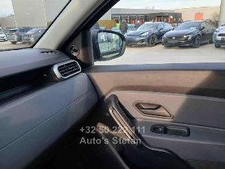 Dacia Duster ESSENTIAL picture 8