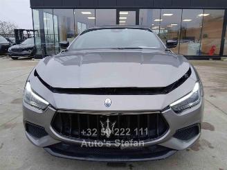 Maserati Ghibli GRANSPORT picture 2