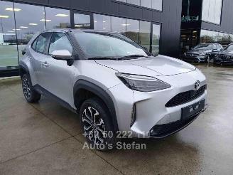 skadebil auto Toyota Yaris CROSS 2022/3