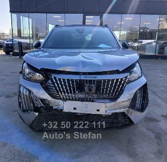 Coche accidentado Peugeot 2008  2025/2