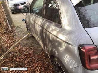 Fiat 500 E ICON picture 10