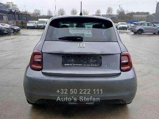 Fiat 500 E ICON picture 23