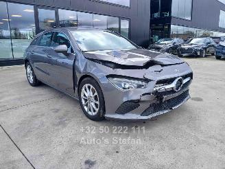 Voiture accidenté Mercedes Cla-klasse 180 SHOOTING BRAKE 2023/1