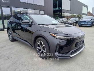 uszkodzony samochody osobowe Toyota bZ4X  2025/9