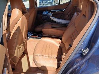 Porsche Panamera 4S picture 11