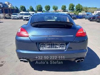 Porsche Panamera 4S picture 5