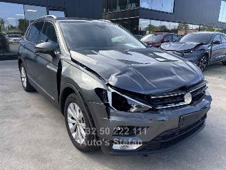 krockskadad bil auto Volkswagen Tiguan COMFORTLINE 2018/6