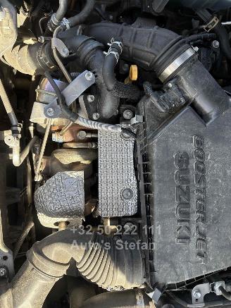 Suzuki Vitara GLX picture 22