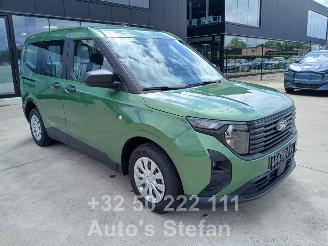 Schadeauto Ford Tourneo COURIER TREND 2026/3