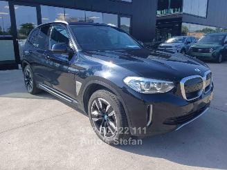 skadebil auto BMW iX3  2021/12