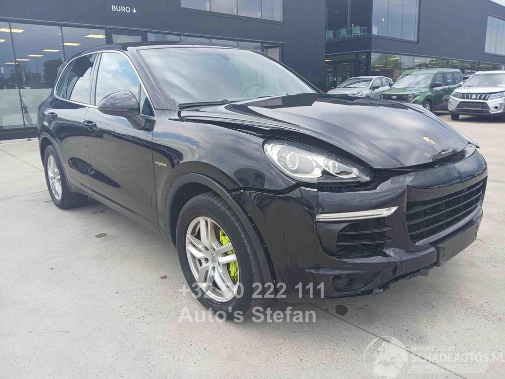Porsche Cayenne S E-HYBRID