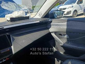 Peugeot 408  picture 8