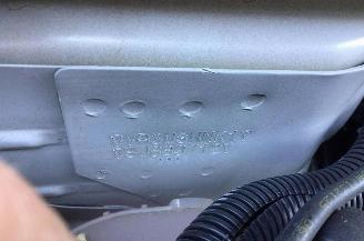 Peugeot 2008 STYLE picture 2