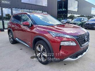 krockskadad bil auto Nissan X-Trail TEKNA 2024/2