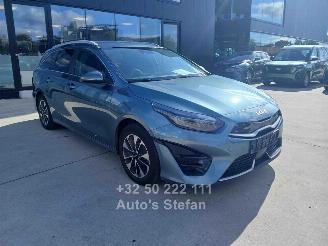 Unfallwagen Kia Cee d  2024/4
