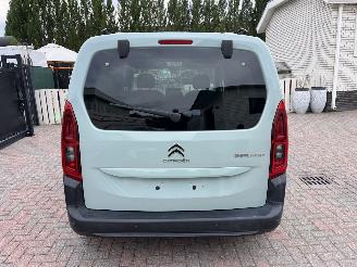 krockskadad bil auto Citroën Berlingo 5-PERSOON -- PANODACH 2018/8