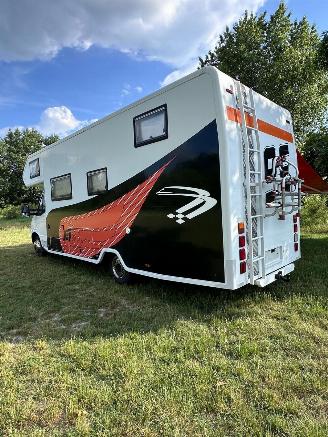 krockskadad bil camper Iveco  MOTOR SPORT DAYLY 180,PS 2011/2