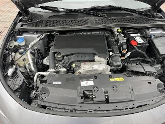 Peugeot 308 308 PureTech 130 EAT8 picture 9