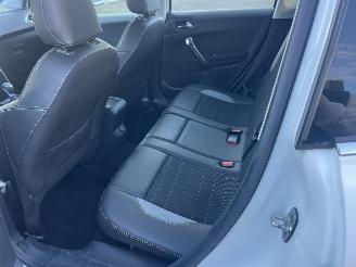 Peugeot 2008 1,2 PURE-TECH AUTOMATIC picture 19