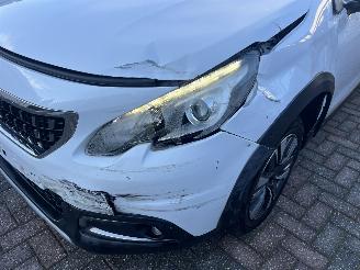 Peugeot 2008 1,2 BENZINE 110,PS AUTOMATIK picture 11