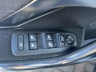 Peugeot 2008 1,2 BENZINE 110,PS AUTOMATIK picture 21