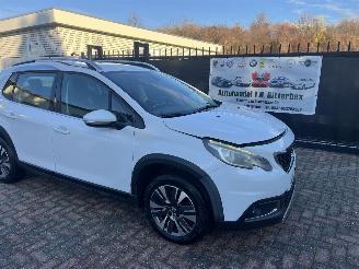 skadebil auto Peugeot 2008 1,2 BENZINE 110,PS AUTOMATIK 2017/5