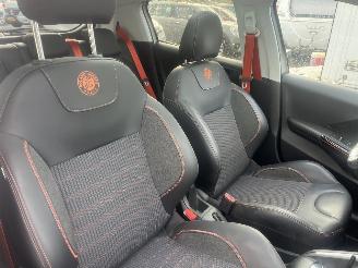 skadebil auto Peugeot 208 ROLAND - GARROS AUTOMATIC 2017/4