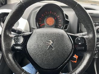 Peugeot 108 VTI 82,PS  AIRCO - 5/DEURS picture 20