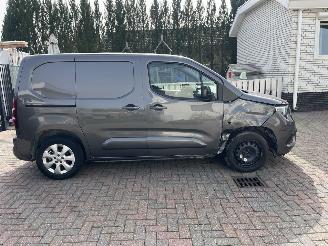Opel Combo DIESEL - AUTOMATIC - 131,PS picture 7