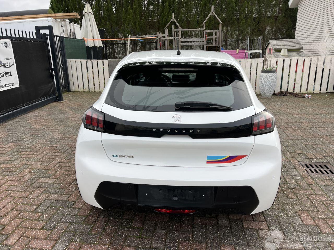 Peugeot 208 ELEKTRO NAVI - KLIMATRONIK