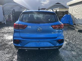 Voiture accidenté MG ZS EV ELECTRO - AUTOMATIC 2024/3