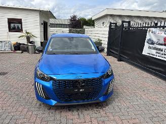 Peugeot 208  picture 19
