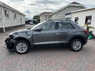 Volkswagen T-Roc  picture 4