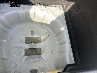 Renault Clio BENZINE - CAR DRIVE picture 15