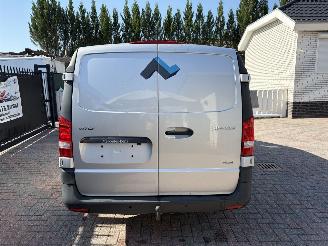 skadebil auto Mercedes Vito 114,CDI 4X4 AUTOMATIC 2023/9