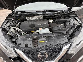 Nissan Qashqai AUTOMATIC -- DIESEL picture 26