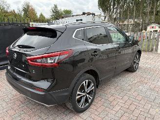 Nissan Qashqai AUTOMATIC -- DIESEL picture 4