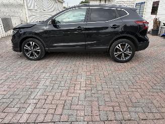 Nissan Qashqai AUTOMATIC -- DIESEL picture 11