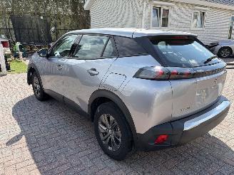 Peugeot 2008 BENZINE  -- KLIMATRONIK -- NAVI picture 3