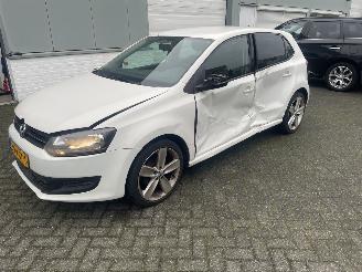krockskadad bil auto Volkswagen Polo 1.4-16V DSG Comfortline 2009/11