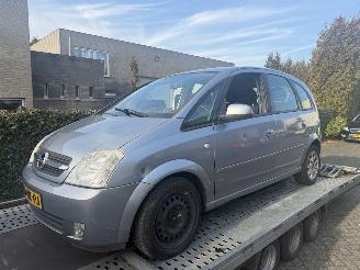 Schadeauto Opel Meriva 1.6-16V Cosmo Airco 2003/10