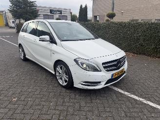 Mercedes B-klasse 180 Ambition picture 2