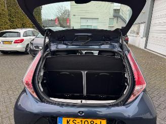 Toyota Aygo 1.0 VVT-i x-play picture 4