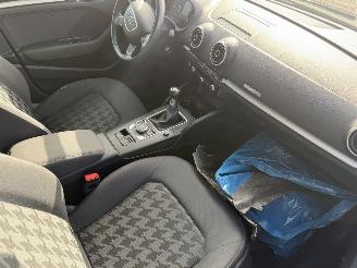 Audi A3 1.6 TDI Adrenalin picture 19